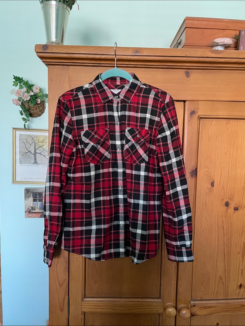 UNTUCKit Red and Black Plaid Snap Close Shirt
